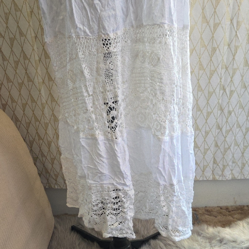Off-Shoulder White Ruffle Maxi Dress - Picture 2 of 4